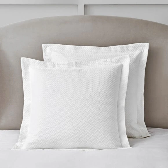 New ✨ Dorma Purity Dorma Purity Cardinham 100% Cotton White Continental Pillowcase ✨ 1 New ✨ Dorma Purity Dorma Purity Cardinham 100% Cotton White Continental Pillowcase ✨