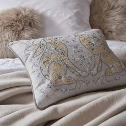 Deals ๐ฏ Dorma Dorma Isla Grey Cushion โ