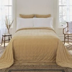 Promo ⌛ Dorma Dorma Adeena Buttermilk Bedspread ⌛
